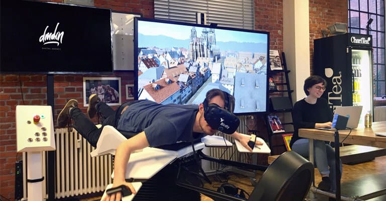 Sneak Preview: Demodern lässt dich mit Birdly in VR fliegen